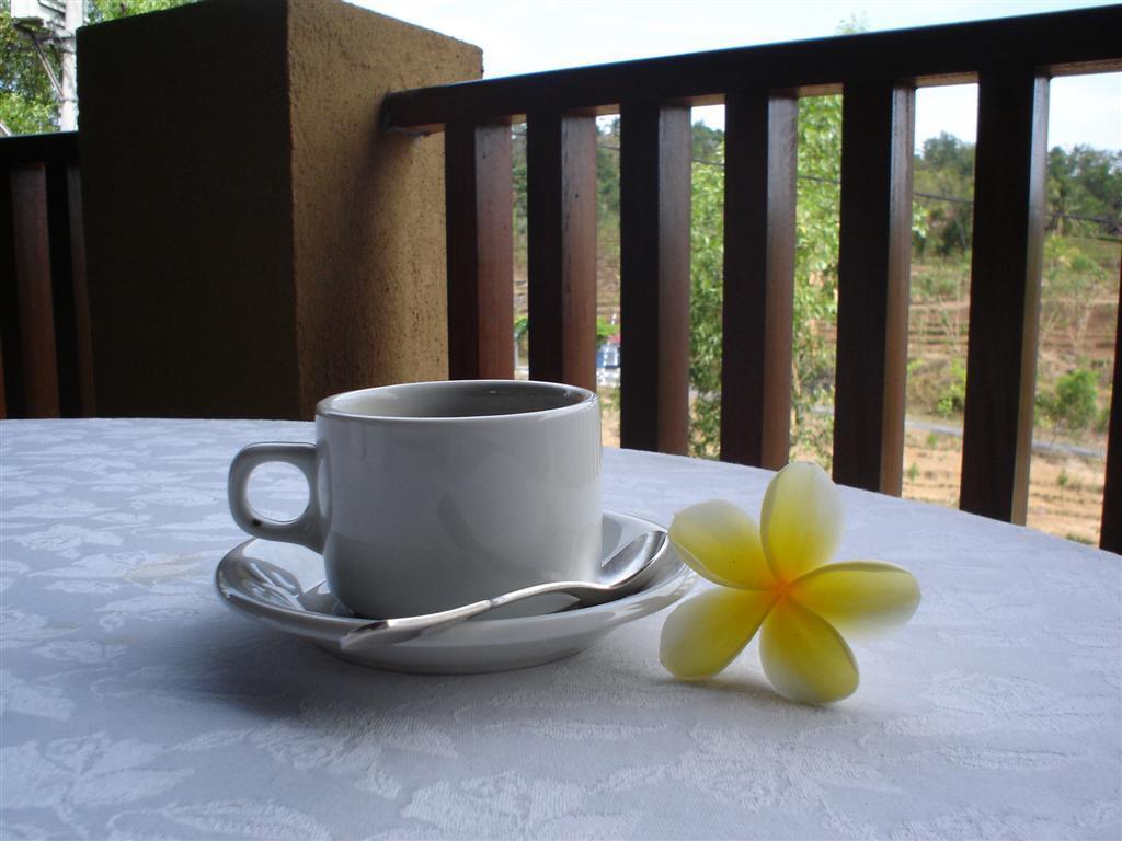 Swaloh Resort & Spa Kalangbret Exterior foto